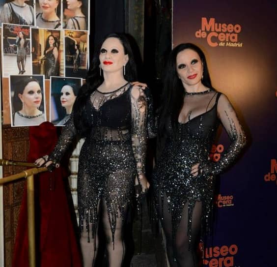 Alaska con su figura de cera