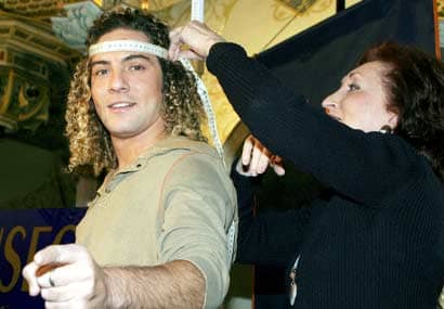 Toma_de_medidas-Bisba-Museo_decera_Madrid